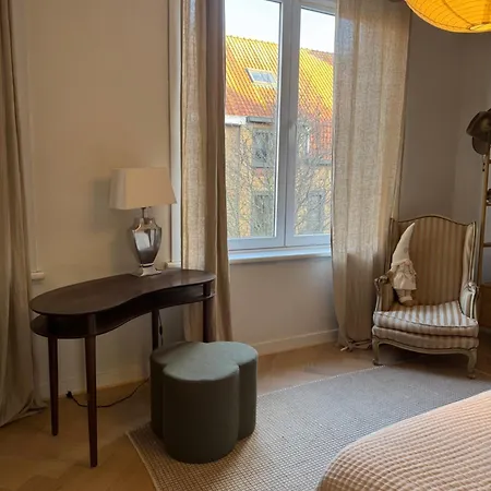 Huyze Elise Free Parking 오스텐드