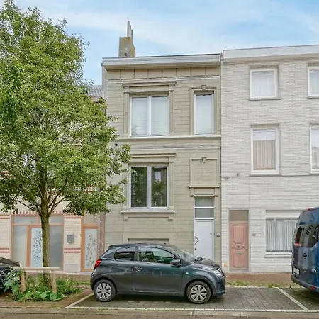 Huyze Elise Free Parking Ostend