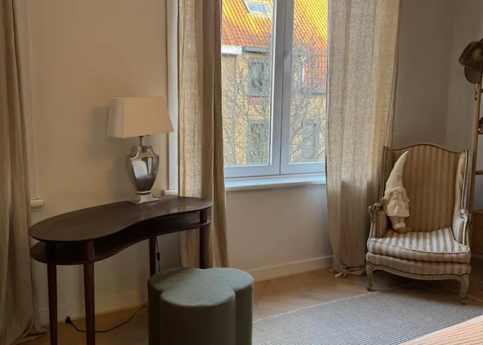 Huyze Elise Free Parking 오스텐드