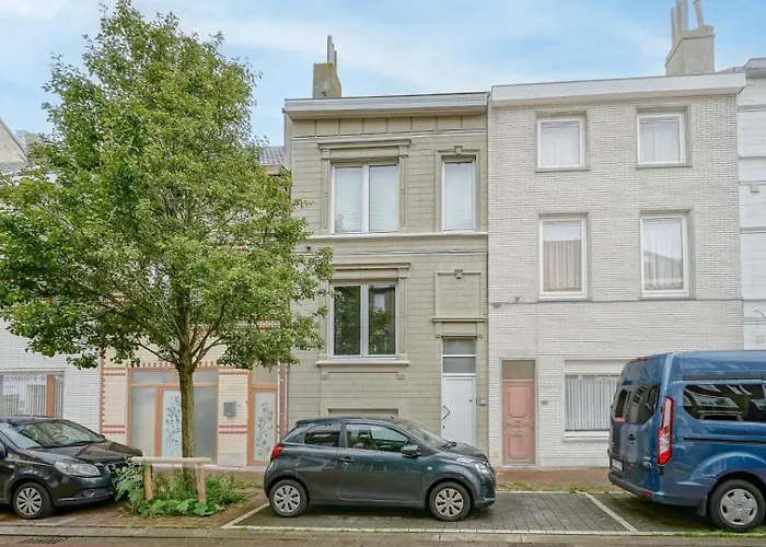 Huyze Elise Free Parking 오스텐드